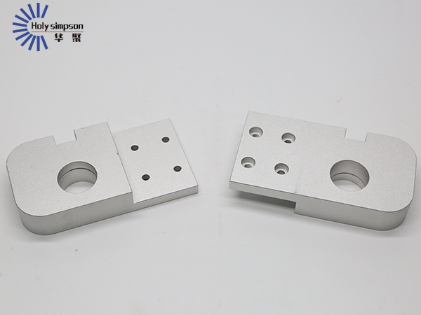 鋁外殼在CNC加工過(guò)程中，要注意什么？